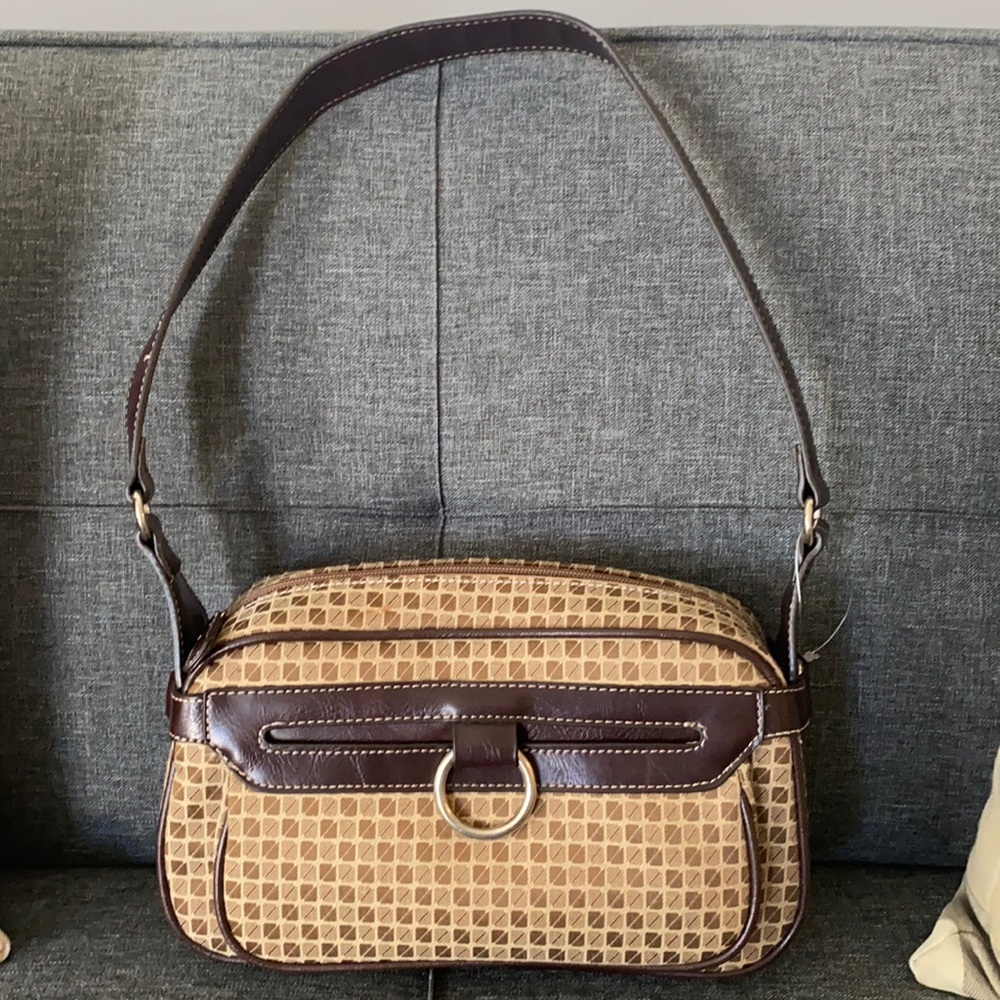 Nine & Co. Tan and Beige Small Purse NWT